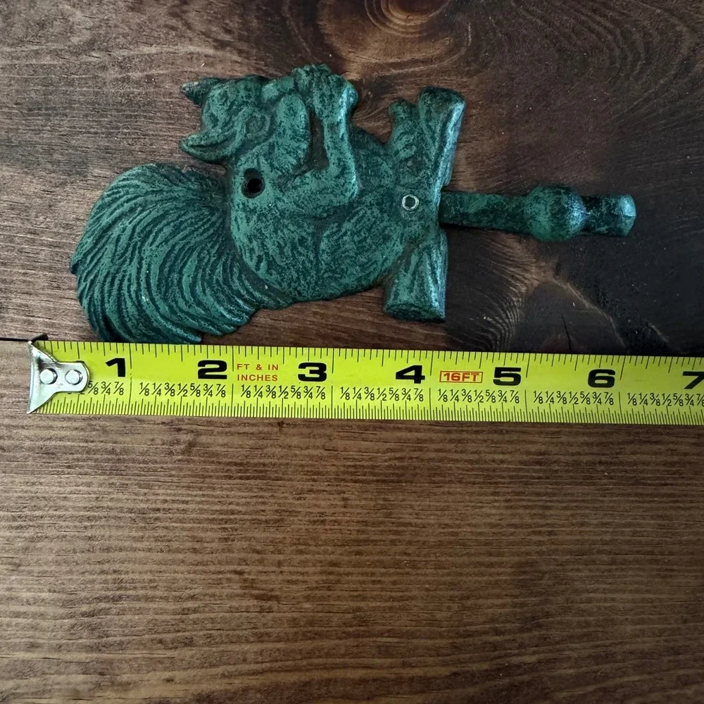 Vintage Style Cast Iron Squirrel Wall Hook Verdigris Green Rustic Cabin Decor